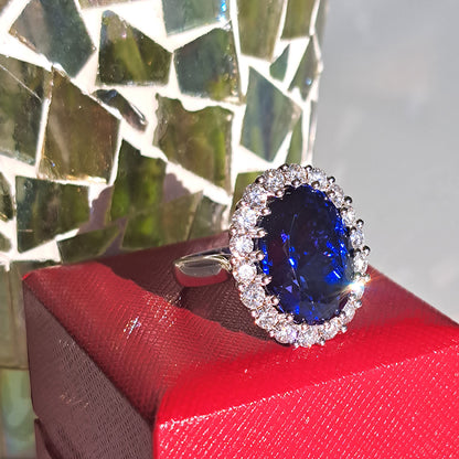 Fine Large 19.89ct Tanzanite and Diamond Cluster Cocktail Ring, 19.89 carat, 2.94 carats diamonds