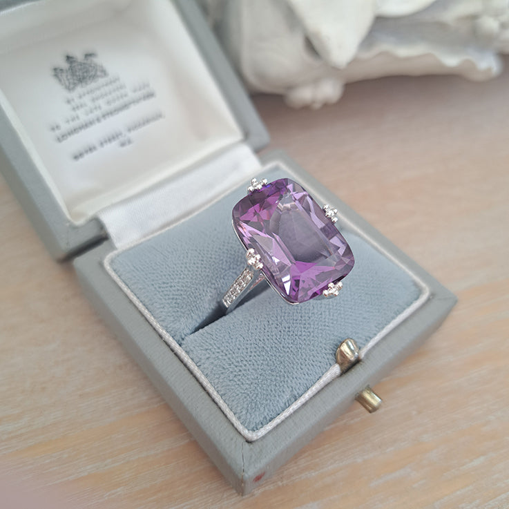 14.12ct Brazilian Amethyst Solitaire Cocktail Ring with Diamond Shoulders