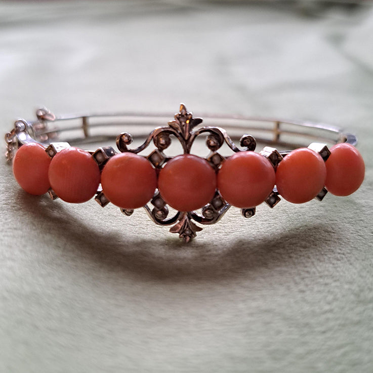 Antique Coral Bangle Bracelet with Pearls in 800