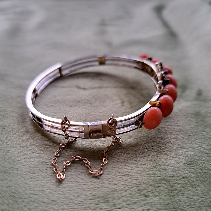 Antique Coral Bangle Bracelet with Pearls in 800