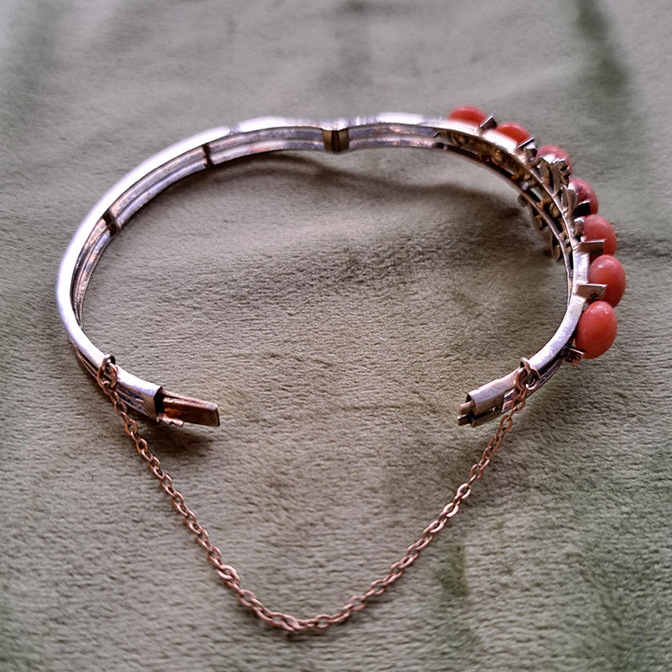 Antique Coral Bangle Bracelet with Pearls in 800