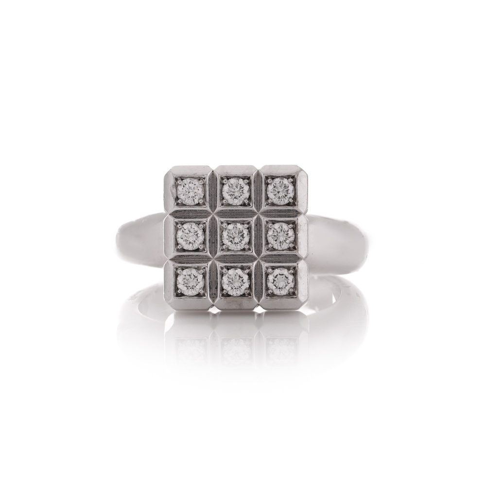 Chopard white gold ring with diamonds.