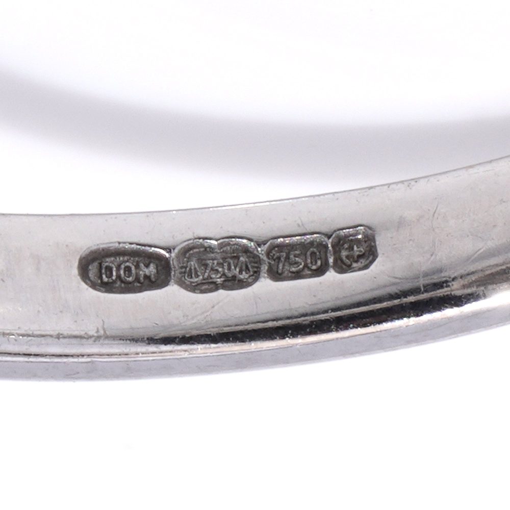 Vintage white gold flower head diamond cluster ring.