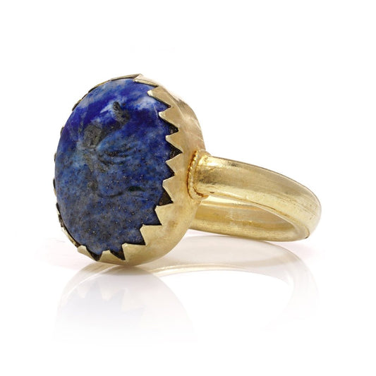 Lapis lazuli intaglio ring in yellow gold