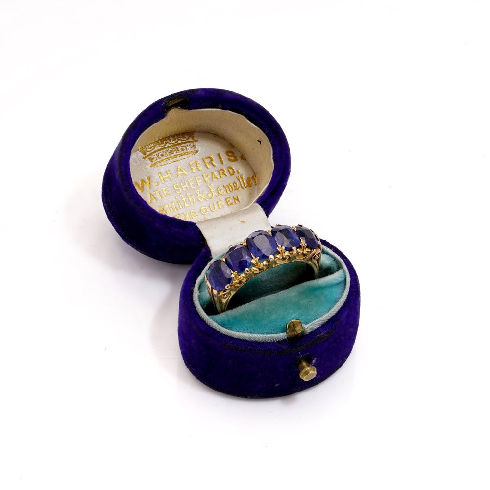 Victorian Five-Stone 2.04 Carats Sapphire Ring In 15 Carat Gold