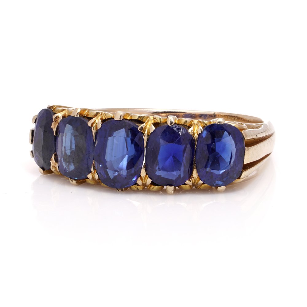 Victorian Five-Stone 2.04 Carats Sapphire Ring In 15 Carat Gold