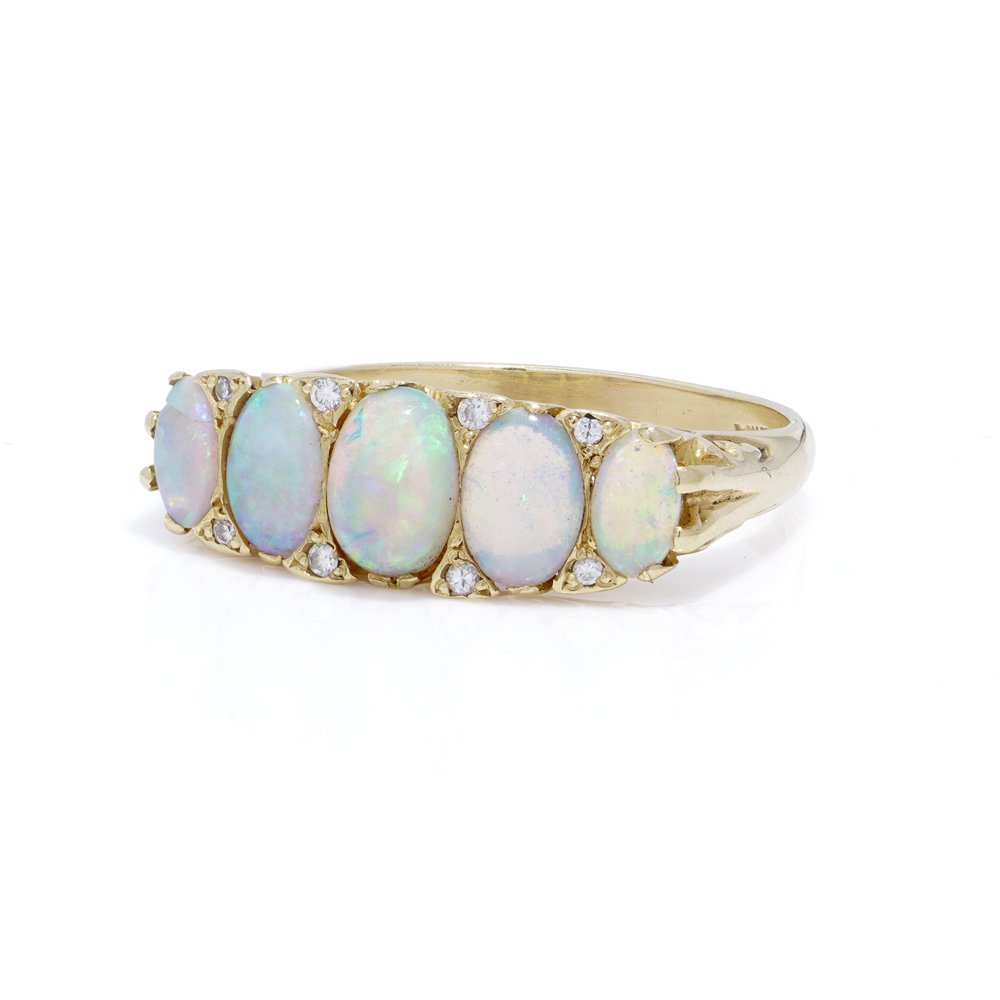 Vintage Five Stone Opal Ring set in 18ct gold