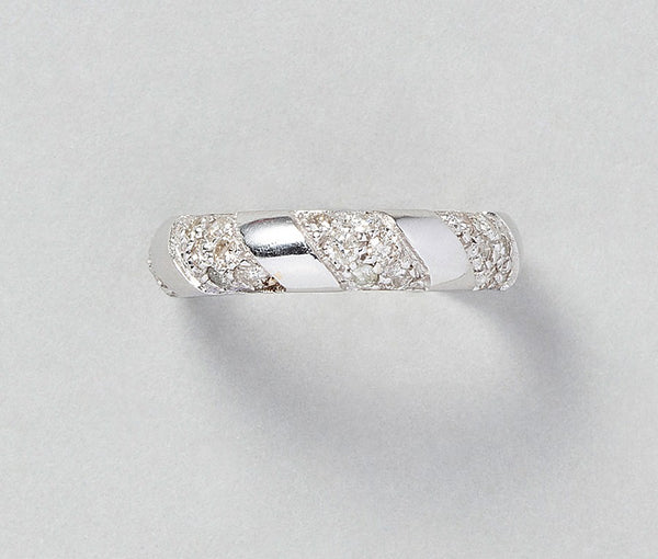 Modern 18ct White Gold Ring with Diamonds