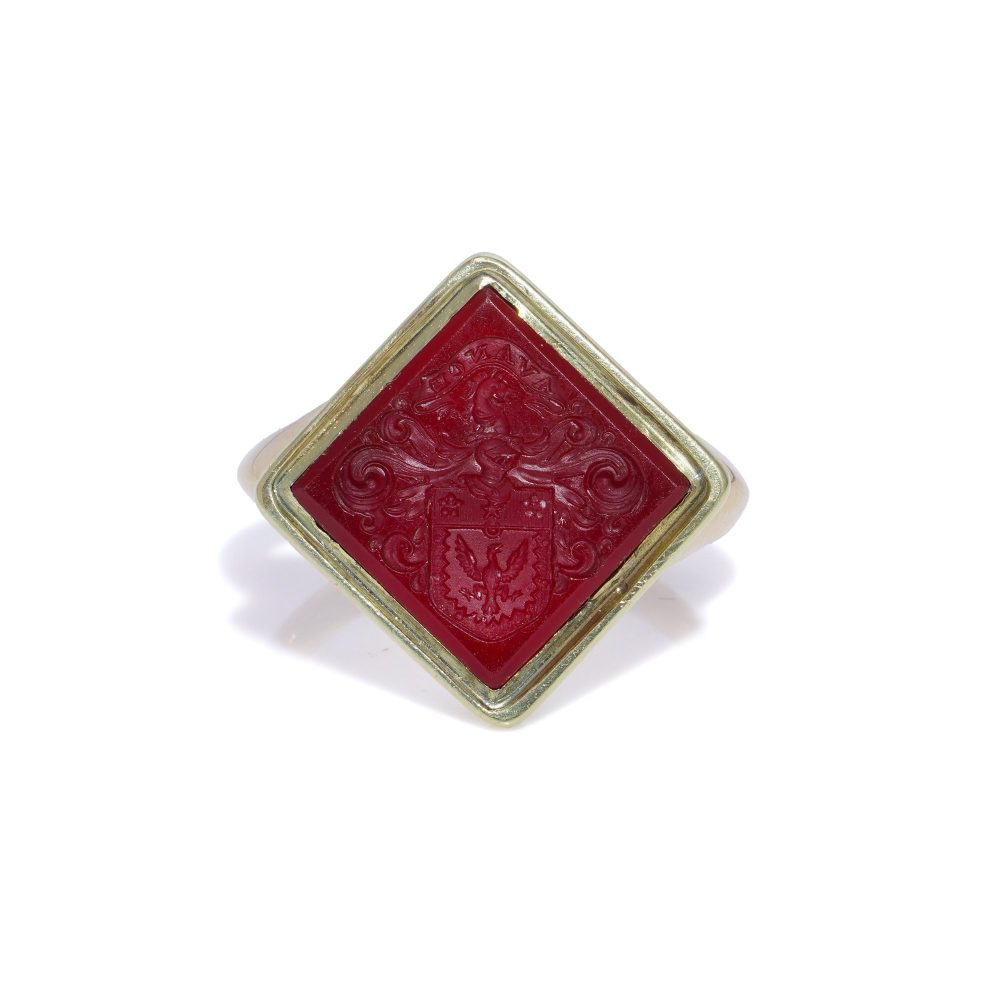 Victorian Antique Carved Carnelian Crest Signet Ring
