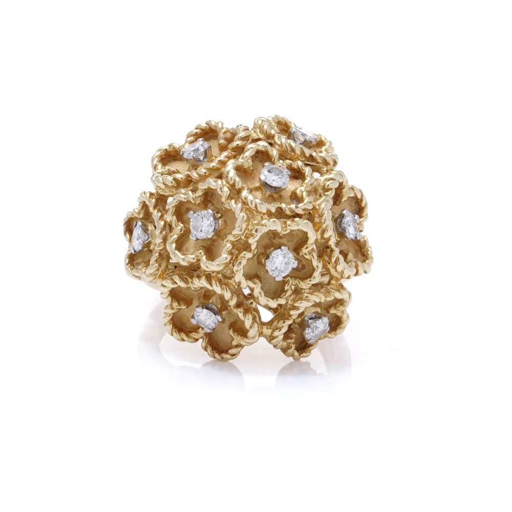 Vintage Kutchinsky Diamond Set 18ct Gold Flower Bombe Cocktail Ring, 18ct yellow gold floral cluster pattern with gold textured petals around diamond centres. Fully hallmarked, London 1977