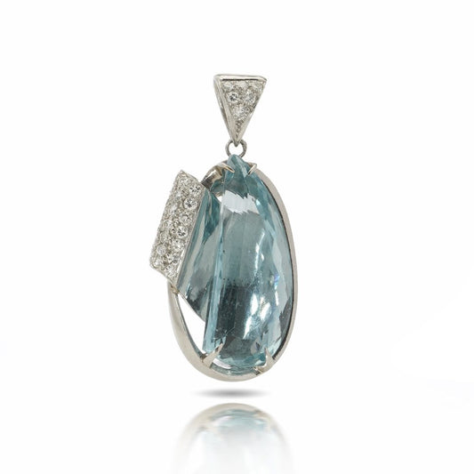 Contemporary 14.39ct Teardrop Aquamarine and Diamond Pendant in Platinum