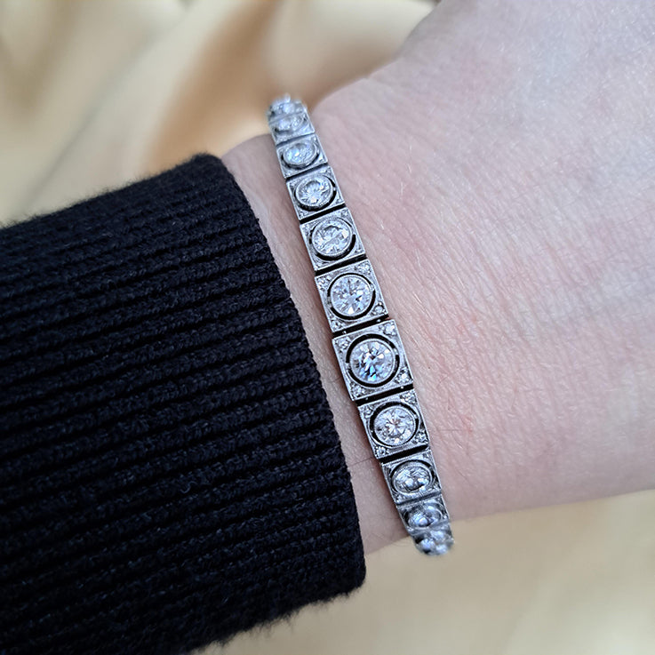Steltman Art Deco Platinum and Diamond Graduated Articulated Line Bracelet, 5 carat total