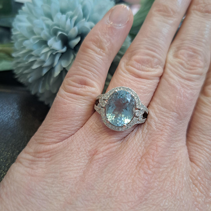 4.63ct Oval Aquamarine and Diamond Cluster Dress Ring with split shoulders