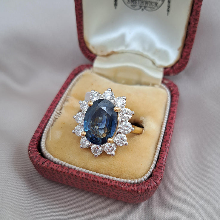 Vintage 5.10ct Sapphire and Diamond Cluster Ring