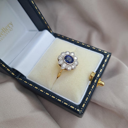 0.90ct Sapphire and Diamond Floral Cluster Ring