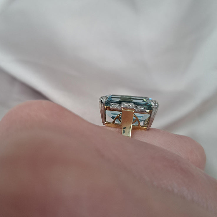 Art Deco 13.50ct Aquamarine and Diamond Cocktail Ring