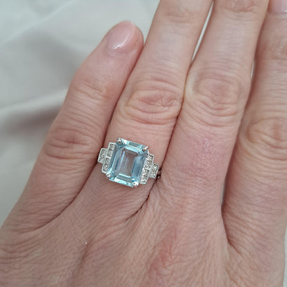 2.98ct Aquamarine and Diamond Dress Ring