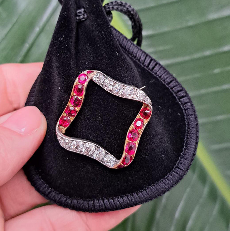 Late Victorian Antique Burma Ruby and Old Cut Diamond Ribbon Brooch in 15ct Gold
