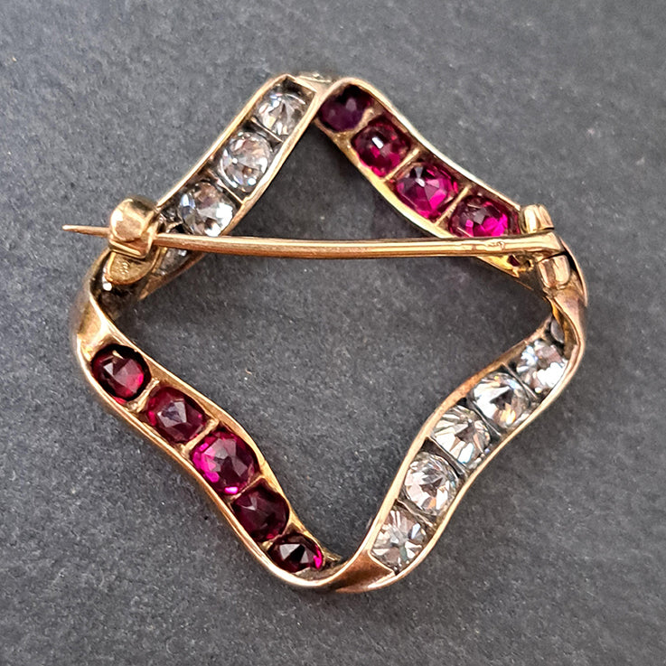 Late Victorian Antique Burma Ruby and Old Cut Diamond Ribbon Brooch in 15ct Gold