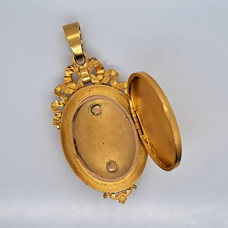 Late Victorian Antique French Multi Colour Enamel Butterfly 18ct Yellow Gold Locket Pendant with Pearls, hidden locket compartment to reverse