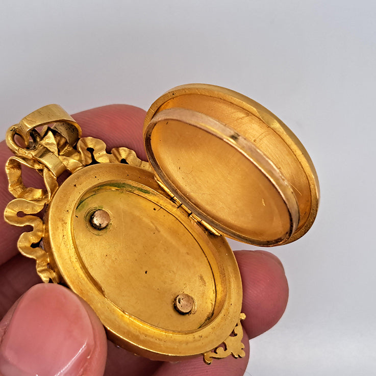 Late Victorian Antique French Multi Colour Enamel Butterfly 18ct Yellow Gold Locket Pendant with Pearls, hidden locket compartment to reverse