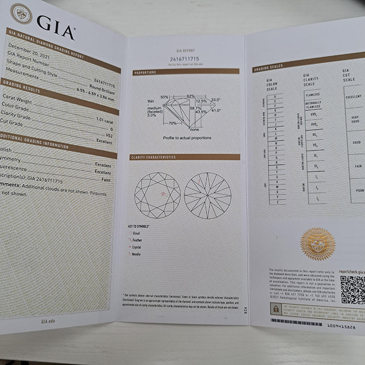 Boodles 2ct Diamond Solitaire Stud Earrings in 18ct Yellow Gold with GIA Certificates