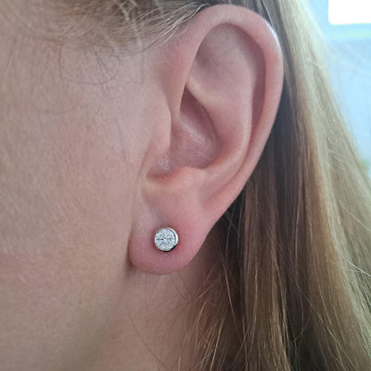 GIA Certified Boodles 0.50ct Diamond Solitaire Stud Earring in Platinum