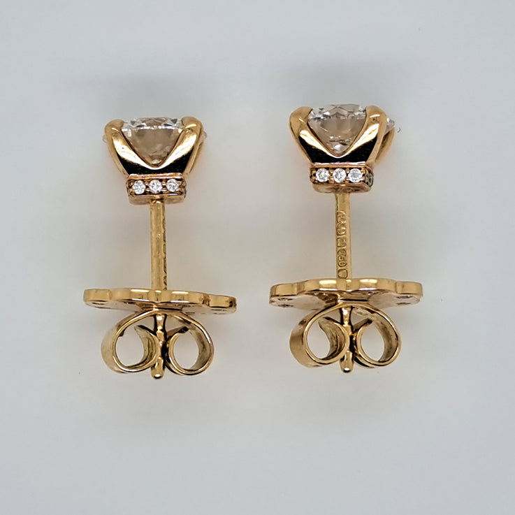 Boodles 2ct Diamond Solitaire Stud Earrings in 18ct Yellow Gold with GIA Certificates