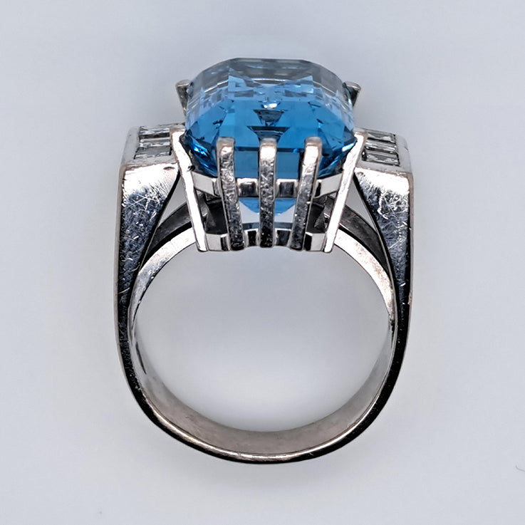 Vintage 1940s Retro 11ct Trap Cut Aquamarine and Princess Cut Diamond Cocktail Ring in 18ct White Gold
