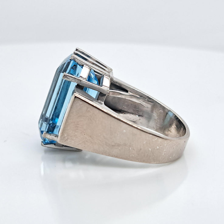 Vintage 1940s Retro 11ct Trap Cut Aquamarine and Princess Cut Diamond Cocktail Ring in 18ct White Gold