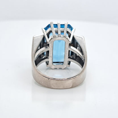 Vintage 1940s Retro 11ct Trap Cut Aquamarine and Princess Cut Diamond Cocktail Ring in 18ct White Gold