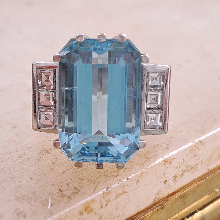 Vintage 1940s Retro 11ct Trap Cut Aquamarine and Princess Cut Diamond Cocktail Ring in 18ct White Gold