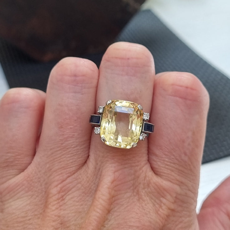 Vintage 1940s Retro 16cts Cushion Cut Yellow Sapphire Ring with Blue Sapphire and Diamond Shoulders in Platinum