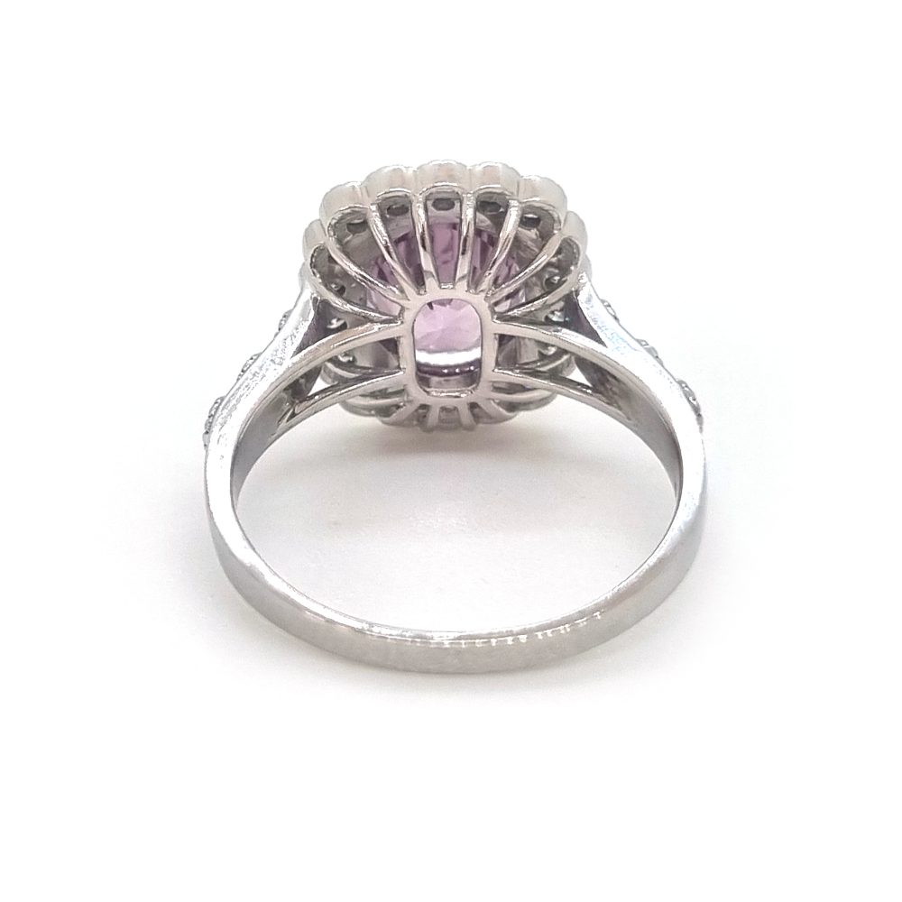 Spinel and diamond ring oval cut, pink