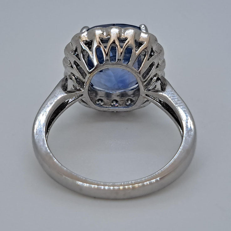 Natural Unheated Ceylon 7.79 carats Blue sapphire and Diamond Cluster Ring