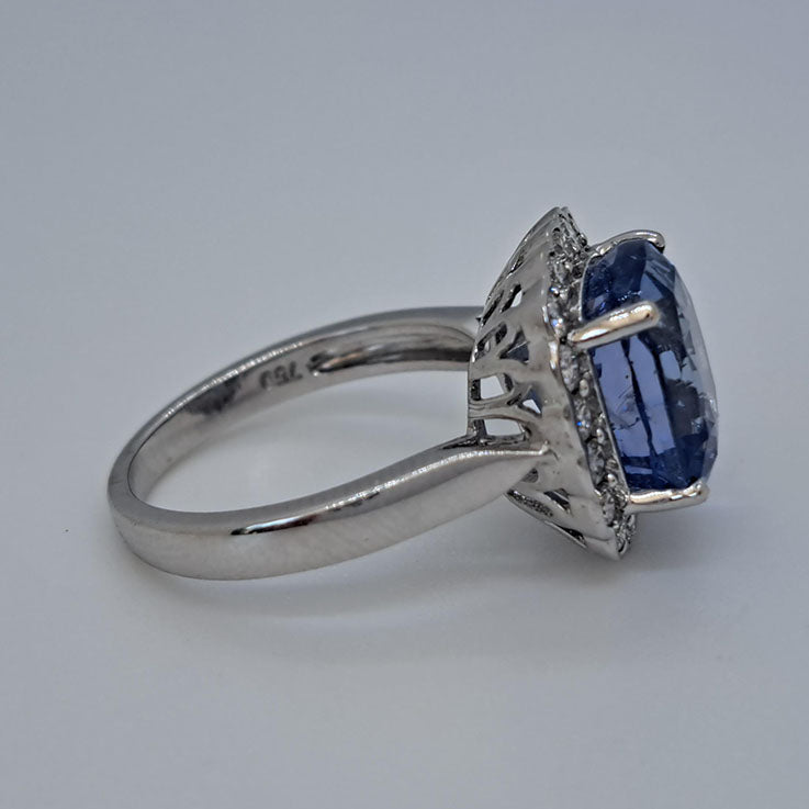 Natural Unheated Ceylon 7.79 carats Blue sapphire and Diamond Cluster Ring
