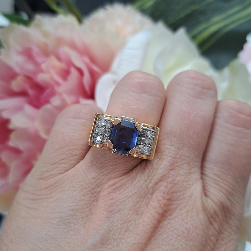 Vintage 1940s French Retro 3ct Ceylon Sapphire and Diamond Buckle Tank Ring