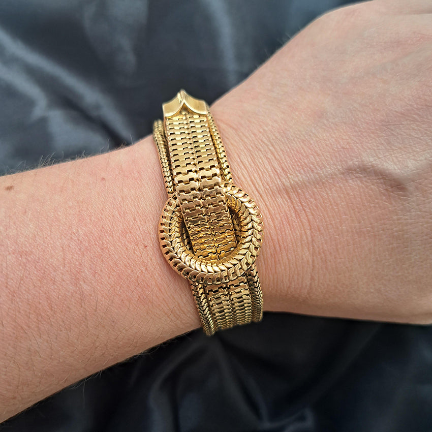 Vintage 1940s French 18ct Yellow Gold Belt Buckle Bracelet which articulates seamlessly around the wrist