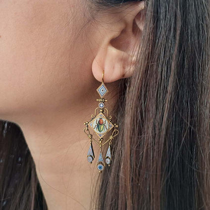 Antique Italian Micromosaic Fly Beetle and Gold Pendant Brooch Earrings Suite in yellow gold with granulated Etruscan style work. Circa 1870