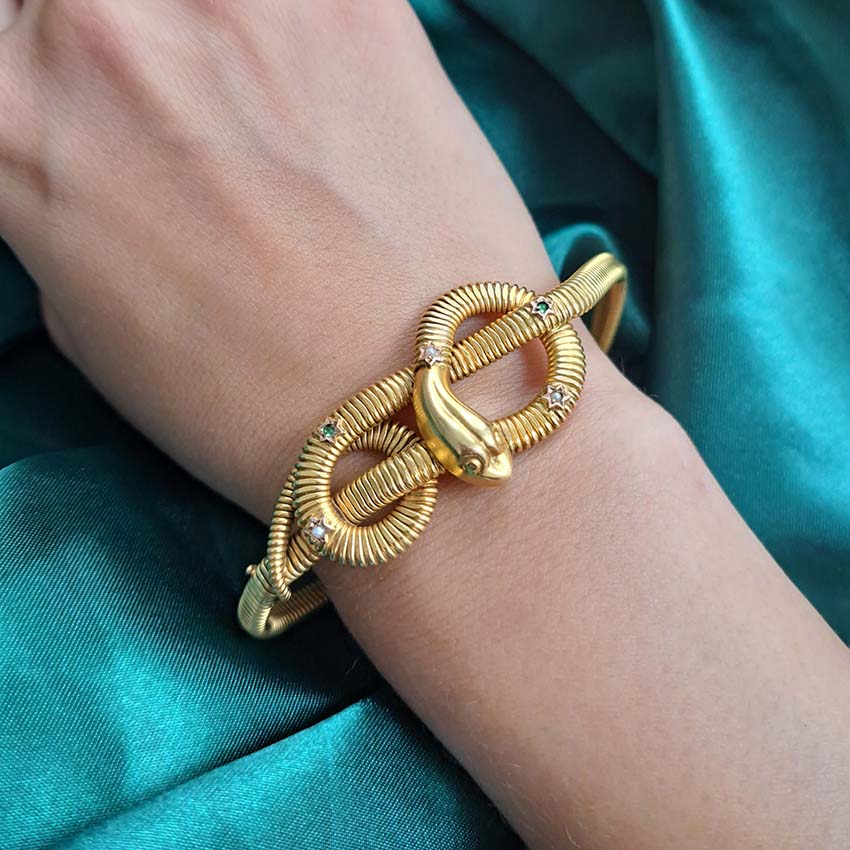 Vintage Italian 1940s Natural Seed Pearl and Emerald Set 18ct Yellow Gold Gaspipe Snake Bracelet