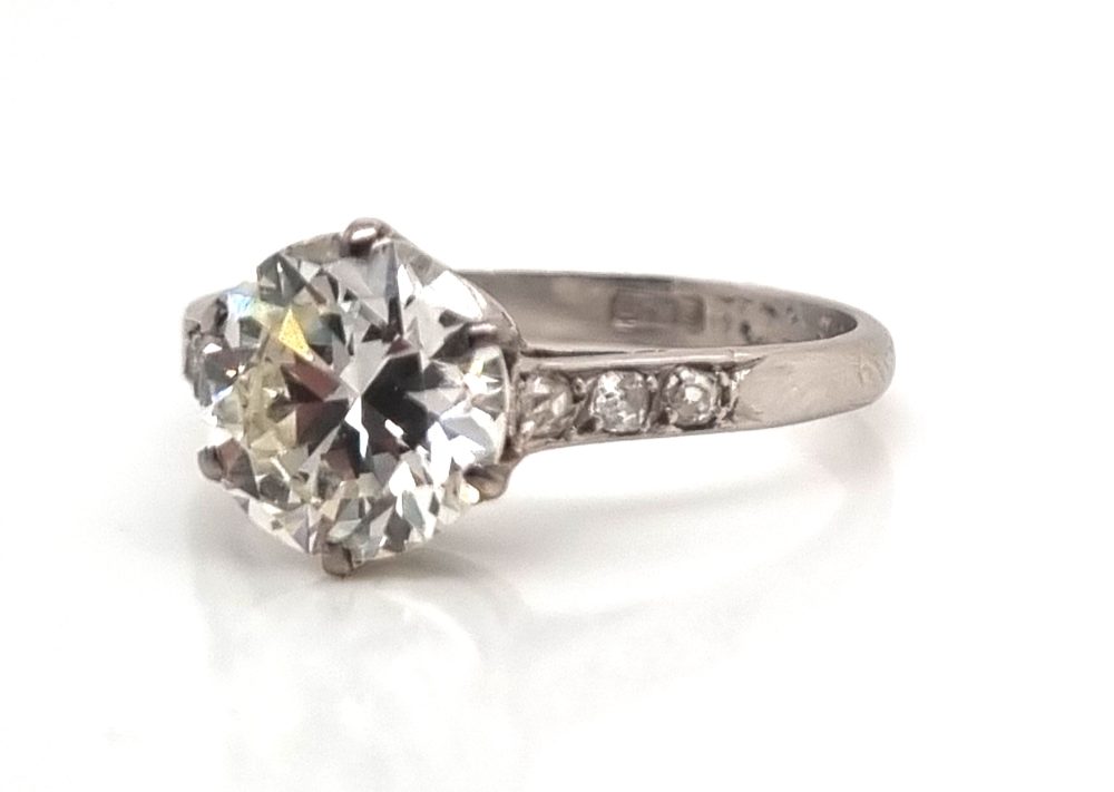 Art Deco engagement ring, platinum 2 to 2.50 carats