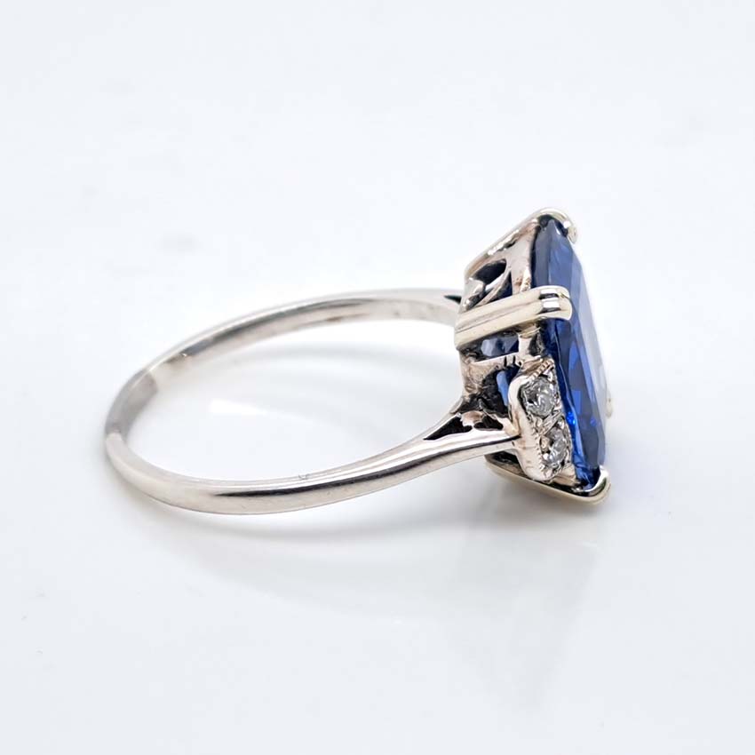 Art Deco sapphire ring