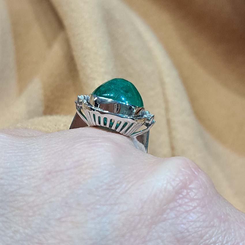 9ct Cabochon Emerald Ring with Diamonds in 18ct White Gold