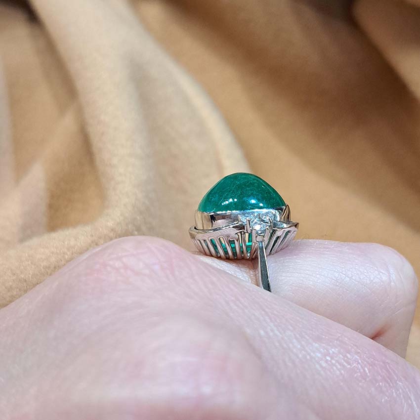 9ct Cabochon Emerald Ring with Diamonds in 18ct White Gold