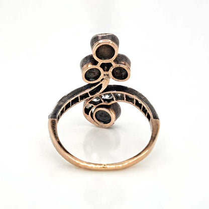 Antique Belle Epoque 1.35ct Rose Cut Diamond Ring, fleur-de-lis triple rose-cut diamond top and single rose-cut diamond solitaire bottom connected via diamond shoulders in silver upon yellow gold