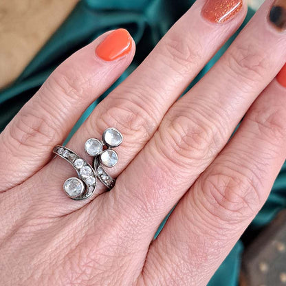 Antique Belle Epoque 1.35ct Rose Cut Diamond Ring, fleur-de-lis triple rose-cut diamond top and single rose-cut diamond solitaire bottom connected via diamond shoulders