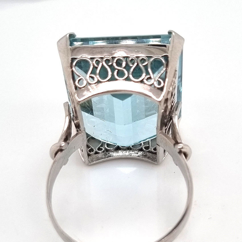 Art Deco 23.18ct Emerald Cut Aquamarine Solitaire Cocktail Ring in Platinum