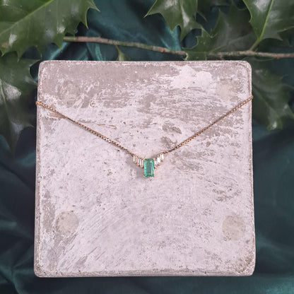 Vintage 1.50ct Colombian Emerald and Baguette Diamond Pendant Necklace