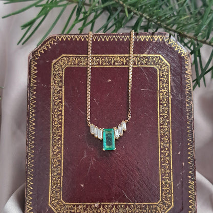 Vintage 1.50ct Colombian Emerald and Baguette Diamond Pendant Necklace
