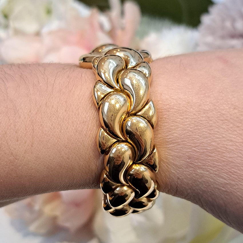 Chopard Casmir Ladies Mother of Pearl, Diamond, 18ct Yellow Gold Watch